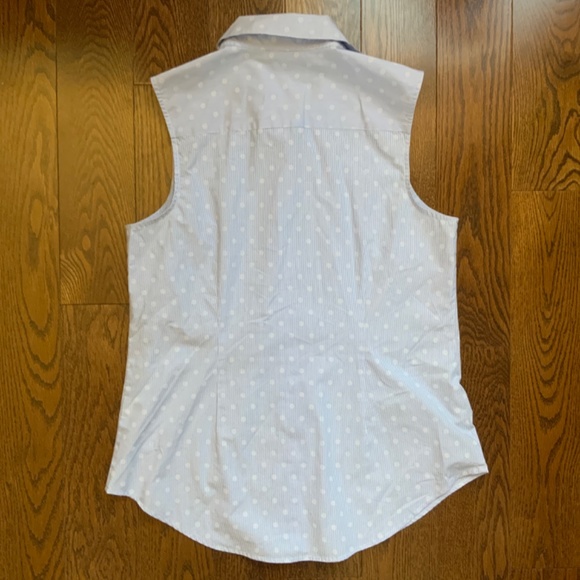 VAN HEUSEN Sleeveless Striped Blouse. Size M. - Picture 3 of 7